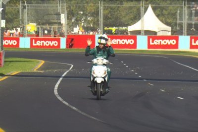 Vettel est sous enquête pour avoir roulé en scooter sur la piste