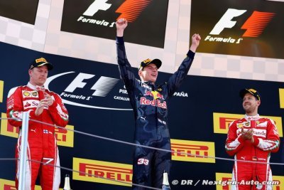 Barcelone&nbsp;: Verstappen remporte sa 1ère victoire, Mercedes KO au départ&nbsp;!