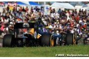 Vitaly Petrov plagued by KERS and radio issues during the race