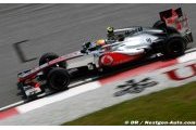 Hamilton storms to second consecutive pole in Malaysia