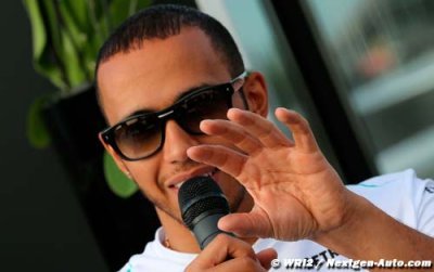 Hamilton pense que Mercedes se battra pour le titre