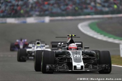 Dimanche difficile pour Haas