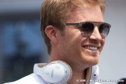 Villeneuve pense que le titre ira à Rosberg