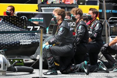 Hamilton aimerait que d’autres équipes de F1 s’expriment contre le racisme