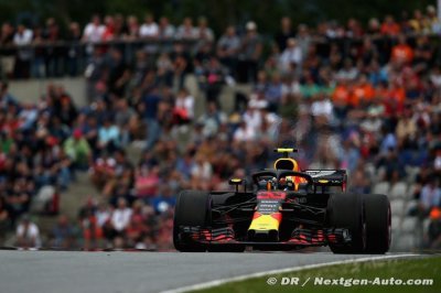 Verstappen wins in Austria ahead of Ferraris as Mercedes implode