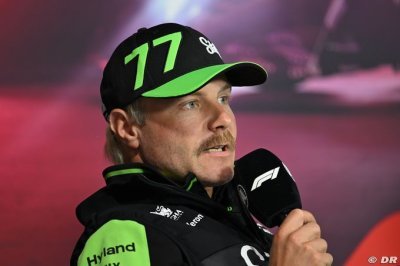 Bottas admits Mercedes reserve role talks underway