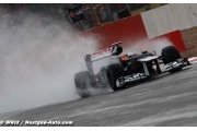 Pastor Maldonado receives fine for Sergio Perez incident