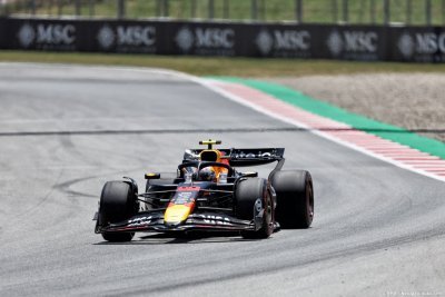 Struggling Tsunoda is ’not a pancake’ - Verstappen