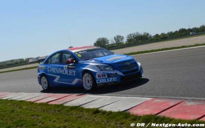 Salzburgring - FP2: Di Sabatino chases factory cars