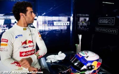 Daniel Ricciardo frustrated after a tough Bahrain Grand Prix