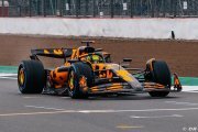 McLaren F1 présente sa MCL39 par surprise avec des photos du shakedown