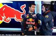 Mercedes in 'another dimension' - Ricciardo