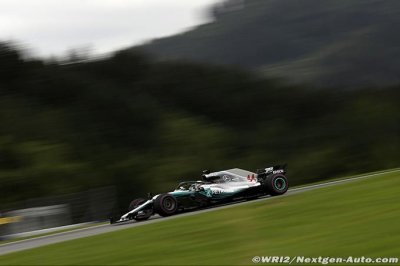 La Mercedes ‘W09-B’ donne déjà le sourire à Hamilton et Bottas