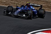 Sainz 'confused' as pre-season pace vanishes