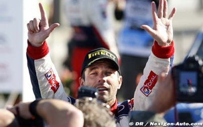Sébastien Loeb salué par Sarkozy et Fillon