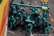 Alonso 'surpris' que la stratégie d'Aston Martin F1 soit remise en question