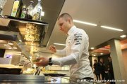 Rosberg yet to respond to Bottas message