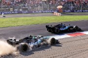 Wolff admet qu'il a failli intervenir dans le duel Russell - Antonelli