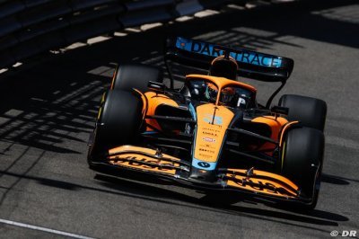 Ricciardo plays down secret helmet message