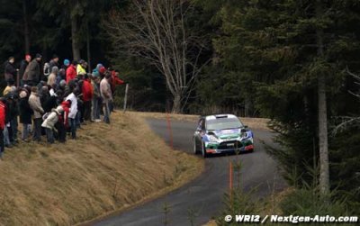 Solberg holds podium and claims first stage win in Fiesta