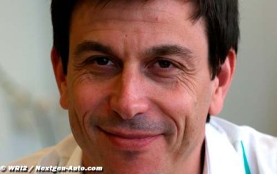 Wolff se fait une raison sur les pneus Pirelli