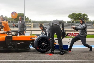 Pirelli et McLaren ont connu une 1ère journée difficile au Paul Ricard