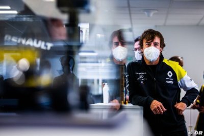Injured Alonso should be fit for Bahrain - doctor 