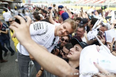 Rosberg not commenting on ’future’ plans