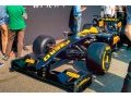 Pirelli révèle le look des F1 2017 sur une voiture d'exposition