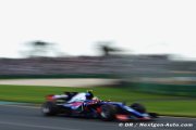 Les deux Toro Rosso dans les points en formation serrée