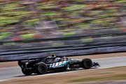 Antonelli bat les Ferrari et signe la pole à Silverstone