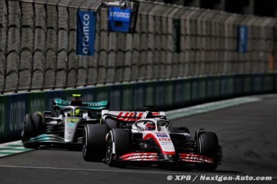 Magnussen pushed to physical limits in Jeddah