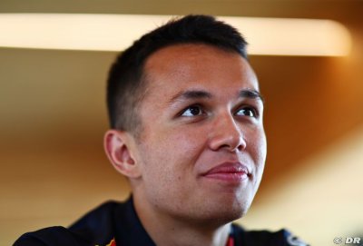 Albon remercie Russell pour la bonne publicité chez Williams