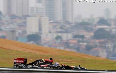 FP1 & FP2 - Brazilian GP report: Lotus Renault