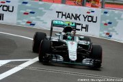 Mercedes' gap to rivals 'catastrophic'