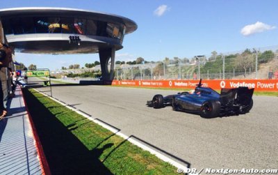 Jerez, Jour 3&nbsp;: Magnussen meilleur temps devant Massa