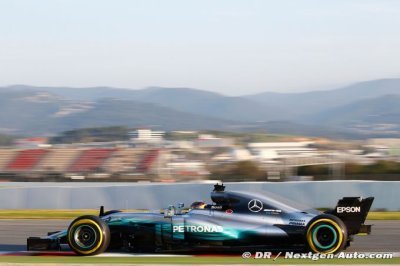 Barcelona I, day 1: Hamilton quickest as 2017 F1 testing gets underway