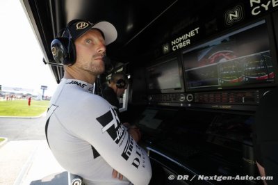 Grosjean laments lack of Magnussen upgrade