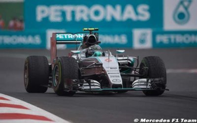 Mauvaise nouvelle pour Nico Rosberg à Yas Marina