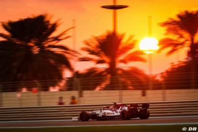 Räikkönen place son Alfa Romeo devant les Ferrari à Abu Dhabi