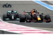 Rosberg : Normalement je parierais sur Hamilton, mais Verstappen est un géant