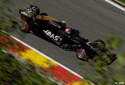 Father says Magnussen ’in right place’ at Haas