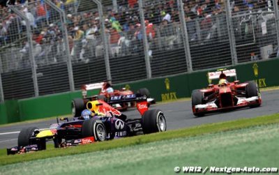 La Red Bull RB9 ’bouffe’ trop ses pneus