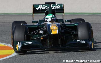 Journée en solitaire pour Team Lotus à Valence