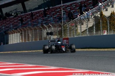 Webber&nbsp;: Alonso aimerait être parachuté dans une Mercedes