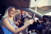 Quelles astuces pour bien choisir une auto-école ?