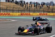 Red Bull promet une réaction après un week-end 'très difficile'
