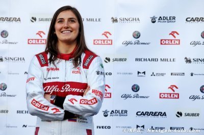 Calderon continues as Alfa Romeo test driver