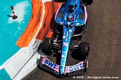 Alonso ‘n’a parlé à aucune équipe’ et évaluera ses options ‘à l’été’