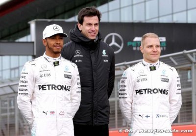 Mercedes to keep ’driver rules’ in 2017